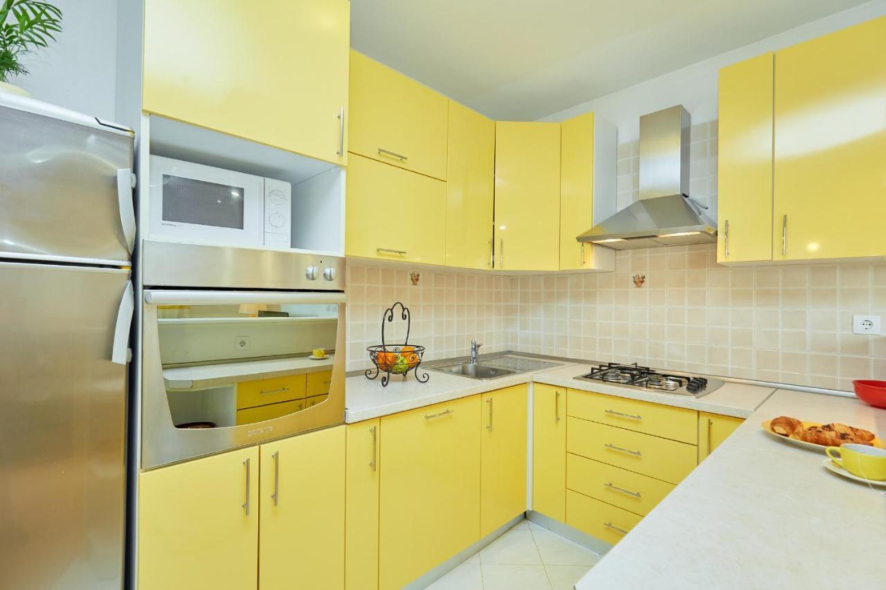 Apartments Zelic Tučepi Habitación foto